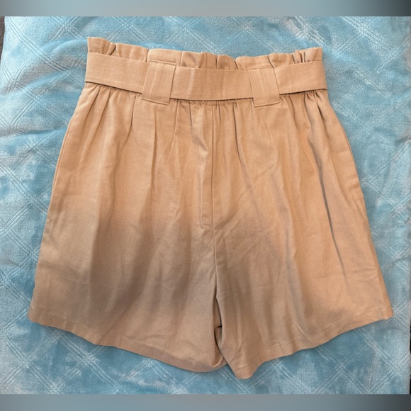 Women's Tan Shorts with Bow Detail - Picture 2 of 8